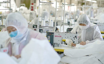 Medical Protective Clothing Production Line put into Production more than 10,000 Sets per Day